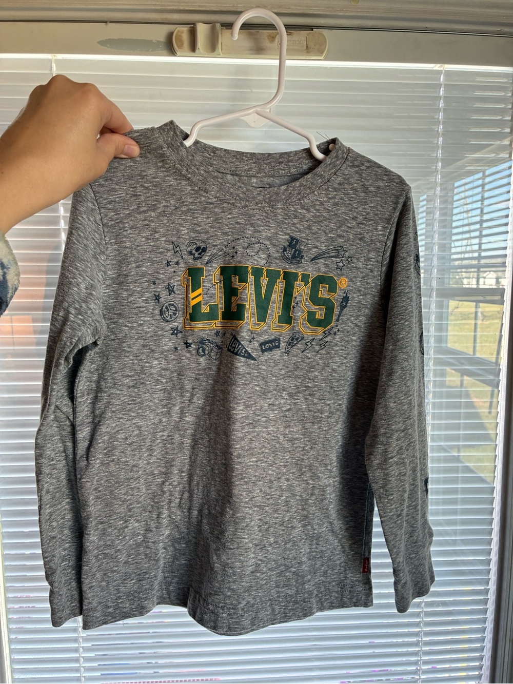 Boys LEVIS Long Sleeve Tee 7
